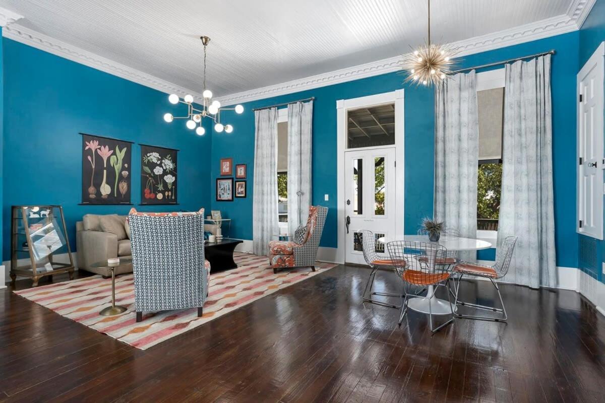The Loft On Main St Loft With Balcony Views Apartment Fredericksburg Luaran gambar